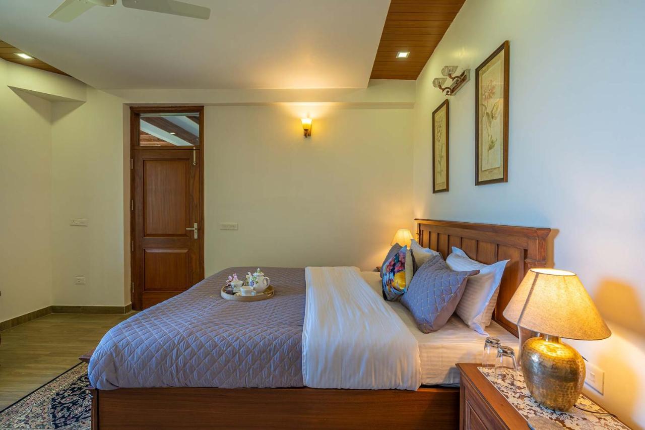 Stayvista At Floradale W Jacuzzi & Wood-Fire Pizza Kasauli Esterno foto
