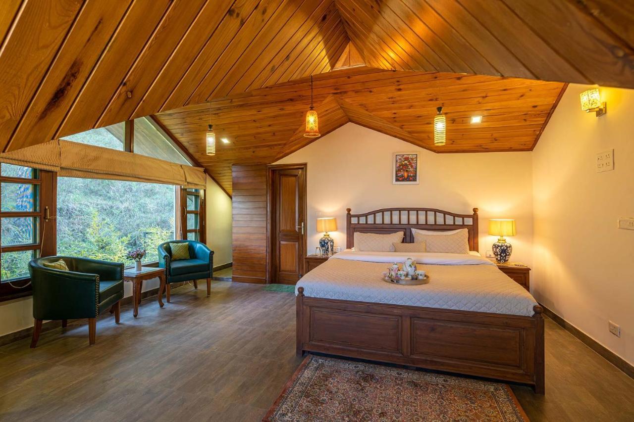 Stayvista At Floradale W Jacuzzi & Wood-Fire Pizza Kasauli Esterno foto