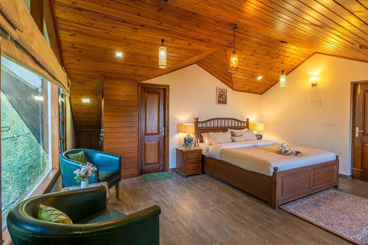 Stayvista At Floradale W Jacuzzi & Wood-Fire Pizza Kasauli Esterno foto